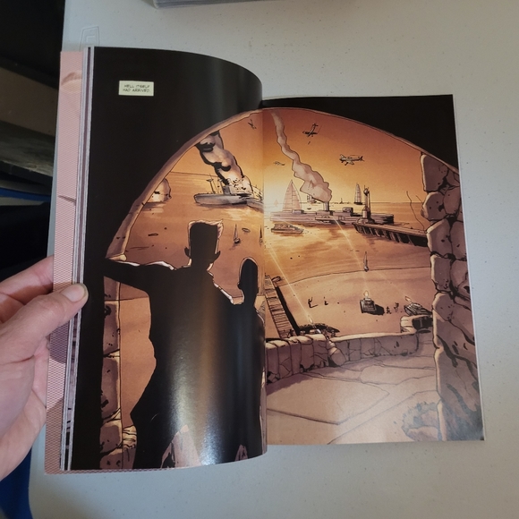 PETER PANZERFAUST Vol 1 The Great Escape - Picture 3 of 4